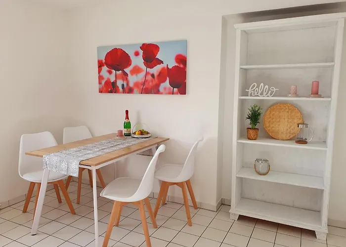Charmante Maisonnette-Dachgeschosswohnung In Zentraler Lage